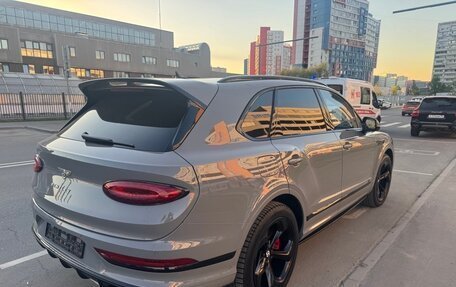 Bentley Bentayga I, 2024 год, 31 500 000 рублей, 3 фотография