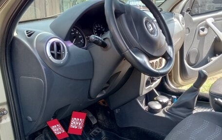 Renault Sandero II рестайлинг, 2013 год, 750 000 рублей, 22 фотография