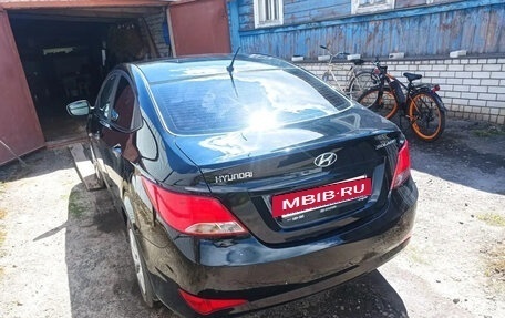 Hyundai Solaris II рестайлинг, 2015 год, 1 300 000 рублей, 4 фотография