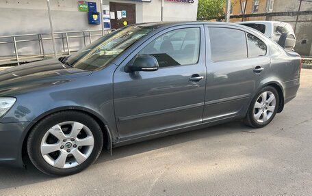 Skoda Octavia, 2009 год, 595 000 рублей, 2 фотография