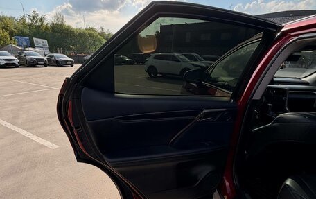 Lexus RX IV рестайлинг, 2018 год, 3 690 000 рублей, 22 фотография