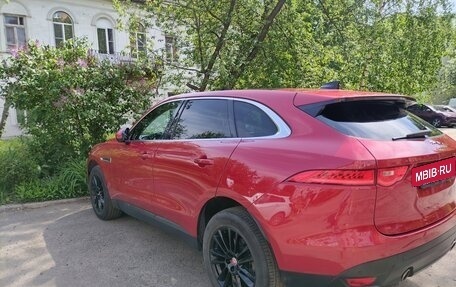 Jaguar F-Pace, 2020 год, 3 100 000 рублей, 2 фотография