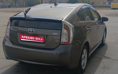 Toyota Prius, 2013 год, 1 220 000 рублей, 5 фотография