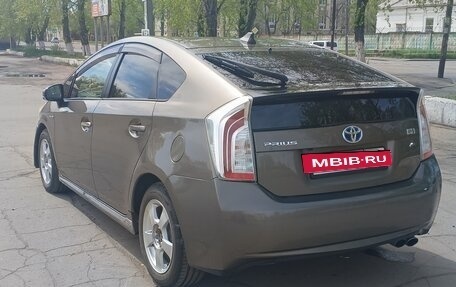 Toyota Prius, 2013 год, 1 220 000 рублей, 7 фотография