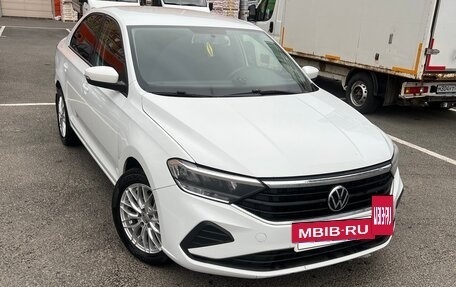 Volkswagen Polo VI (EU Market), 2020 год, 1 350 000 рублей, 2 фотография