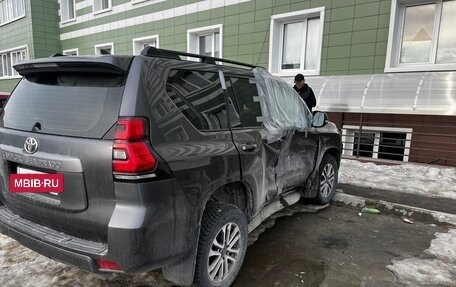 Toyota Land Cruiser Prado 150 рестайлинг 2, 2018 год, 1 800 000 рублей, 4 фотография