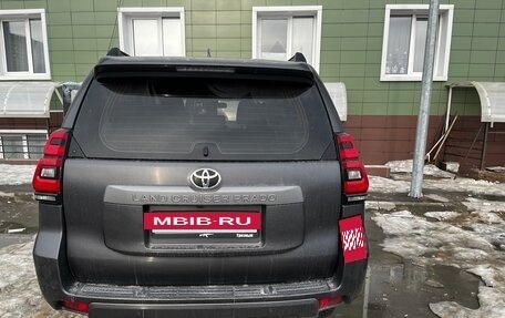 Toyota Land Cruiser Prado 150 рестайлинг 2, 2018 год, 1 800 000 рублей, 5 фотография