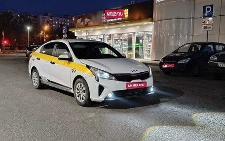 KIA Rio IV, 2021 год, 950 000 рублей, 1 фотография