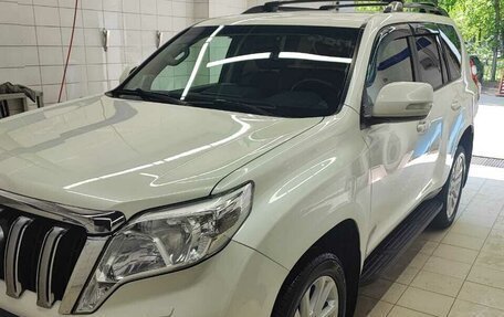 Toyota Land Cruiser Prado 150 рестайлинг 2, 2015 год, 3 600 000 рублей, 2 фотография