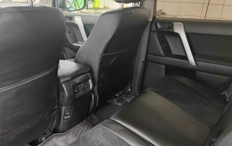 Toyota Land Cruiser Prado 150 рестайлинг 2, 2015 год, 3 600 000 рублей, 11 фотография