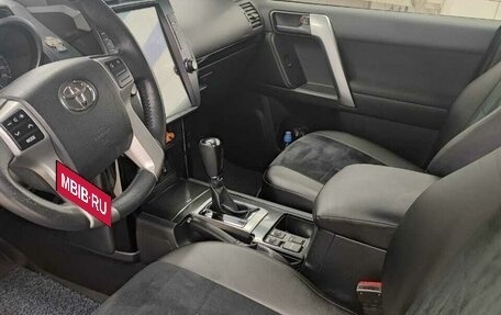 Toyota Land Cruiser Prado 150 рестайлинг 2, 2015 год, 3 600 000 рублей, 5 фотография