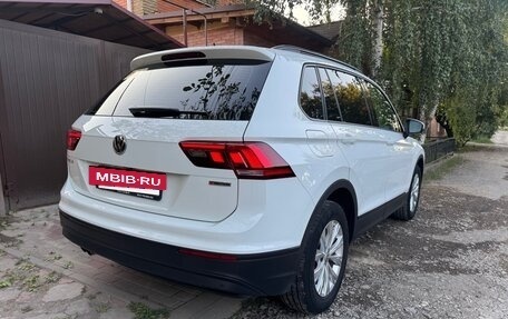 Volkswagen Tiguan II, 2020 год, 2 820 000 рублей, 4 фотография