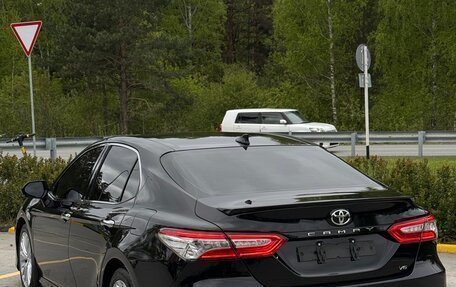 Toyota Camry, 2020 год, 2 985 000 рублей, 4 фотография