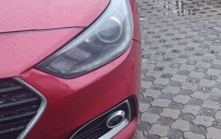 Hyundai Solaris II рестайлинг, 2018 год, 1 050 000 рублей, 4 фотография