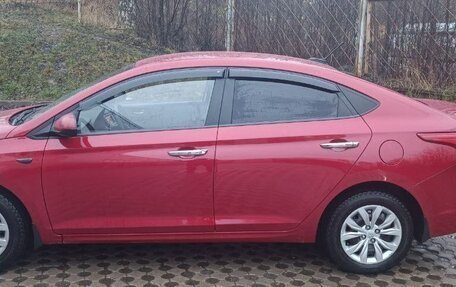 Hyundai Solaris II рестайлинг, 2018 год, 1 050 000 рублей, 6 фотография