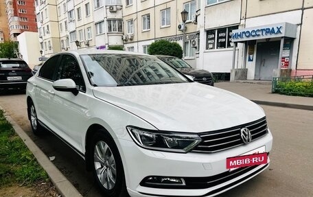Volkswagen Passat B8 рестайлинг, 2016 год, 1 540 000 рублей, 3 фотография