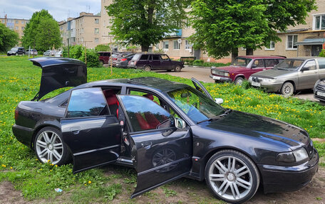 Audi S8, 1998 год, 1 300 000 рублей, 6 фотография