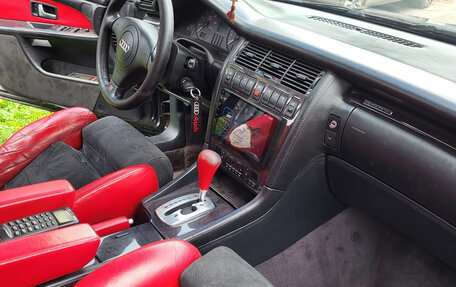 Audi S8, 1998 год, 1 300 000 рублей, 13 фотография