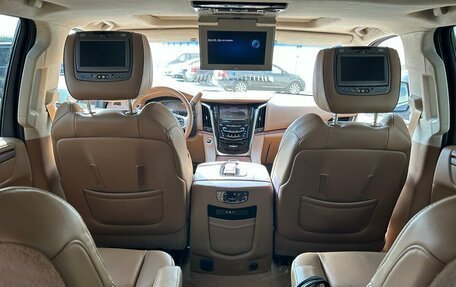Cadillac Escalade IV, 2016 год, 5 299 000 рублей, 17 фотография