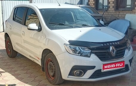 Renault Sandero II рестайлинг, 2019 год, 445 000 рублей, 1 фотография