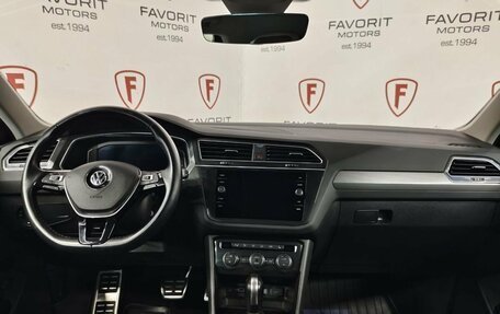 Volkswagen Tiguan II, 2019 год, 2 994 000 рублей, 7 фотография