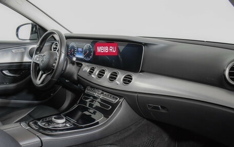 Mercedes-Benz E-Класс, 2019 год, 2 575 000 рублей, 9 фотография
