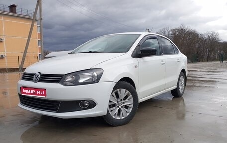 Volkswagen Polo VI (EU Market), 2014 год, 880 000 рублей, 1 фотография