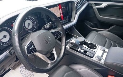 Volkswagen Touareg III, 2021 год, 5 400 000 рублей, 1 фотография