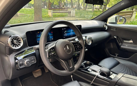 Mercedes-Benz A-Класс, 2018 год, 2 240 000 рублей, 10 фотография