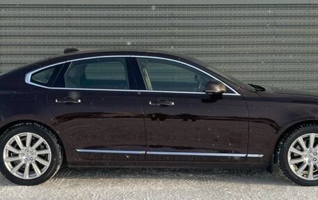 Volvo S90 II рестайлинг, 2017 год, 3 750 000 рублей, 3 фотография