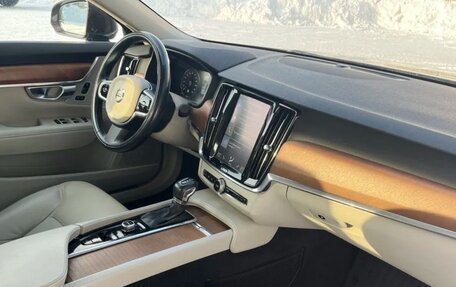 Volvo S90 II рестайлинг, 2017 год, 3 750 000 рублей, 6 фотография