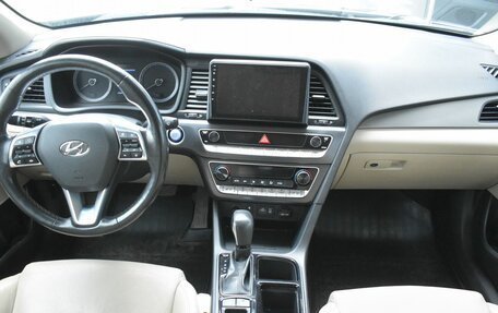 Hyundai Sonata VII, 2017 год, 1 710 000 рублей, 12 фотография