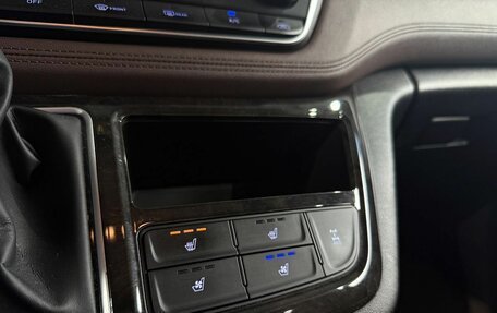 Hyundai Grand Starex Grand Starex I рестайлинг 2, 2019 год, 3 999 000 рублей, 13 фотография