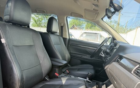 Mitsubishi Outlander III рестайлинг 3, 2016 год, 2 070 000 рублей, 10 фотография