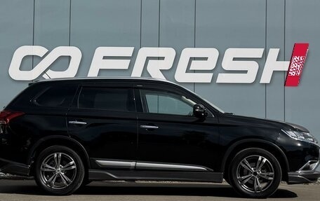 Mitsubishi Outlander III рестайлинг 3, 2016 год, 2 070 000 рублей, 5 фотография