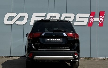 Mitsubishi Outlander III рестайлинг 3, 2016 год, 2 070 000 рублей, 4 фотография