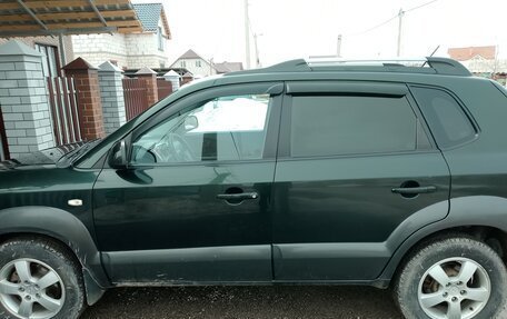 Hyundai Tucson III, 2007 год, 750 000 рублей, 1 фотография