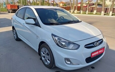 Hyundai Solaris II рестайлинг, 2012 год, 920 000 рублей, 1 фотография