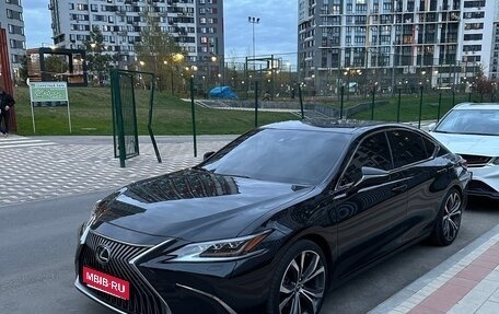 Lexus ES VII, 2019 год, 3 700 000 рублей, 1 фотография