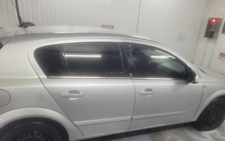 Opel Astra H, 2011 год, 650 000 рублей, 1 фотография