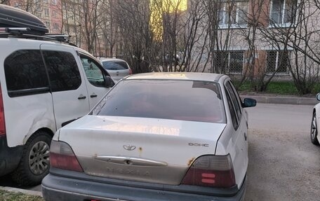 Daewoo Nexia I рестайлинг, 2000 год, 30 000 рублей, 3 фотография