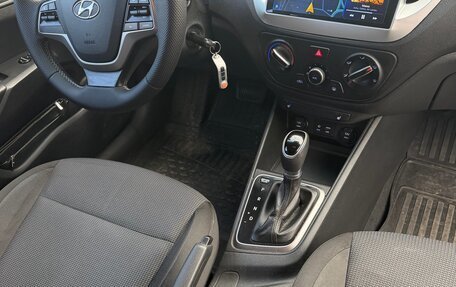 Hyundai Solaris II рестайлинг, 2017 год, 1 150 000 рублей, 10 фотография