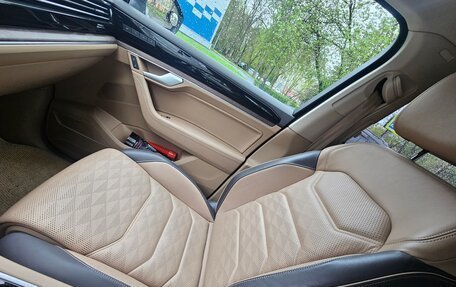 Volkswagen Touareg III, 2018 год, 5 800 000 рублей, 14 фотография
