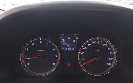 Hyundai Solaris II рестайлинг, 2012 год, 920 000 рублей, 12 фотография