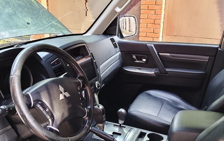 Mitsubishi Pajero IV, 2013 год, 2 150 000 рублей, 5 фотография