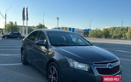 Chevrolet Cruze II, 2011 год, 645 000 рублей, 4 фотография