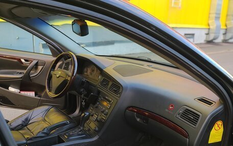 Volvo V70 III рестайлинг, 2004 год, 700 000 рублей, 12 фотография