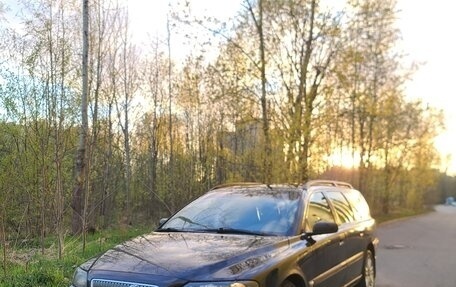 Volvo V70 III рестайлинг, 2004 год, 700 000 рублей, 2 фотография