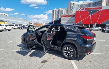 Lexus RX IV рестайлинг, 2021 год, 5 780 000 рублей, 7 фотография