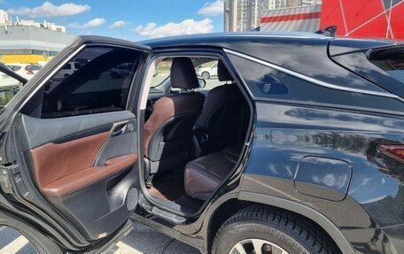 Lexus RX IV рестайлинг, 2021 год, 5 780 000 рублей, 9 фотография